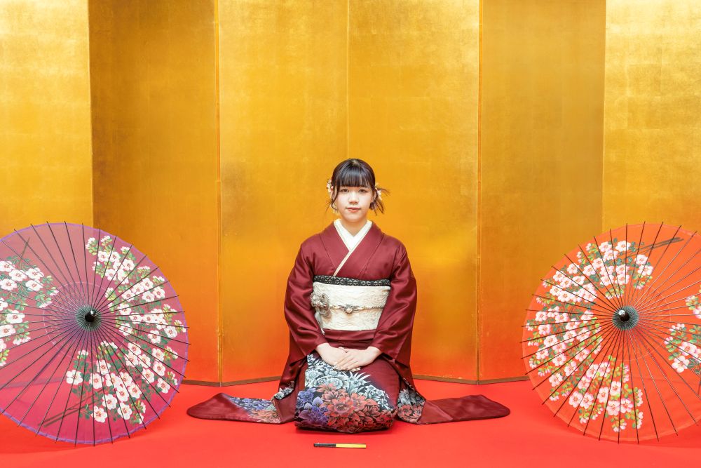 前撮り　金屏風　振袖